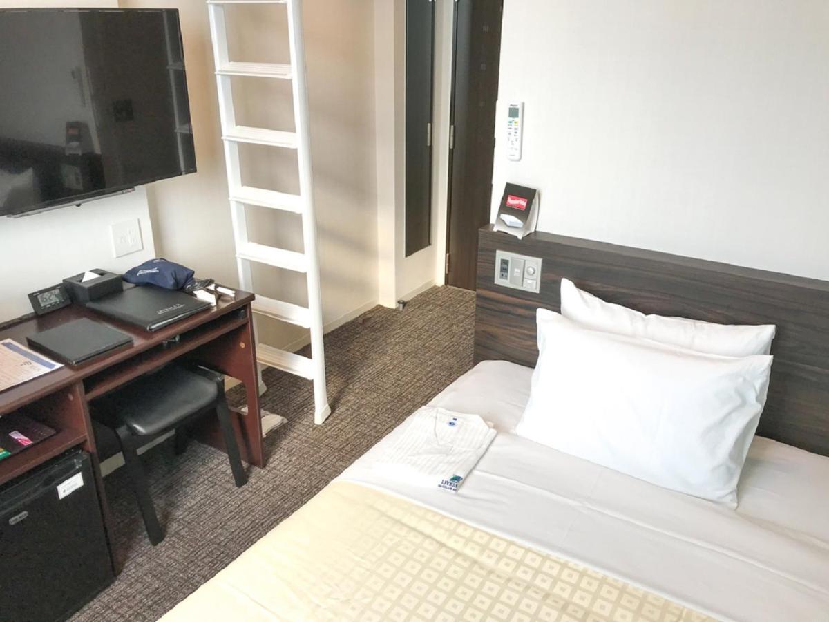 Hotel Livemax Hiroshima Funairimachi Riverside Bagian luar foto